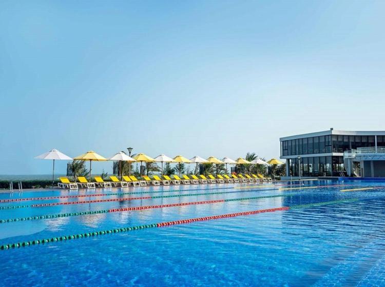 Oceanami Villas & Beach Club 3 Bedroom Villa ลองไห่ ภายนอก รูปภาพ